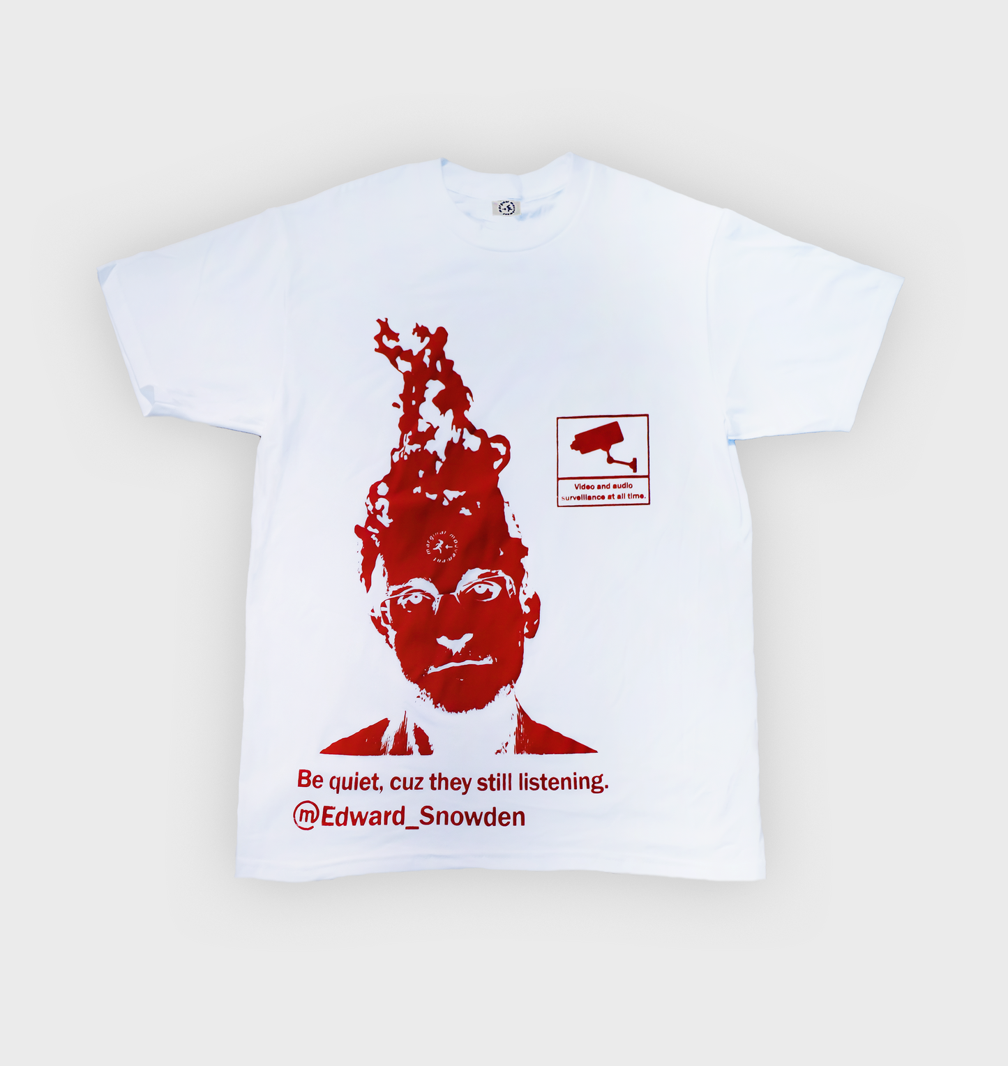 SNWDN T-SHIRT + CACHE CAMERA