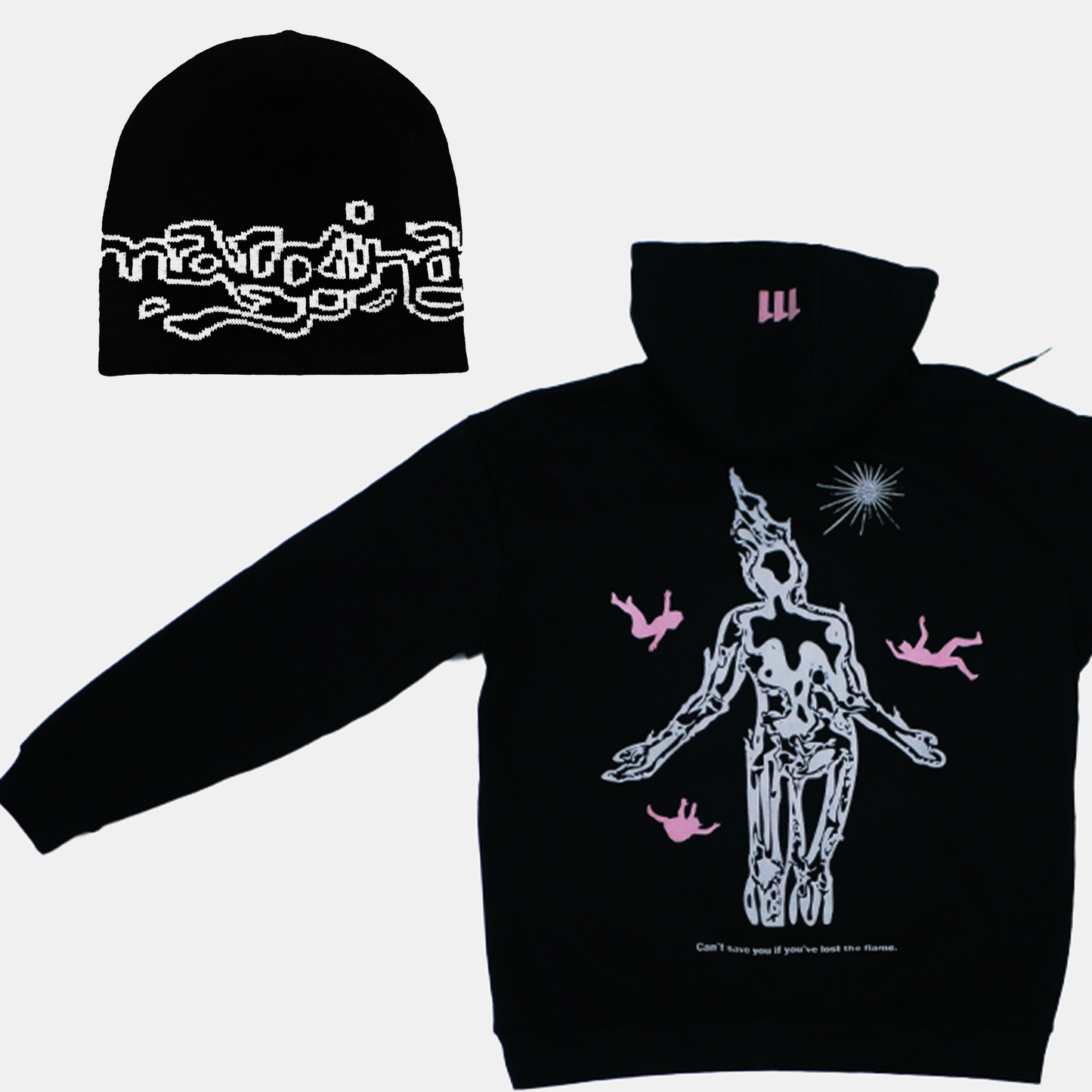 Sweat Marginal : Doux, chaud et robuste (80 % coton / 20 % polyester, 330 g/m²), avec une sérigraphie gonflante réalisée à Paris. Coupe oversized
Bonnet Marginal

Le sweatshirt Marginal a pour objectif de transmettre un message puissant : brûler de passion.
Le personnage central, touché par la grâce de la passion 